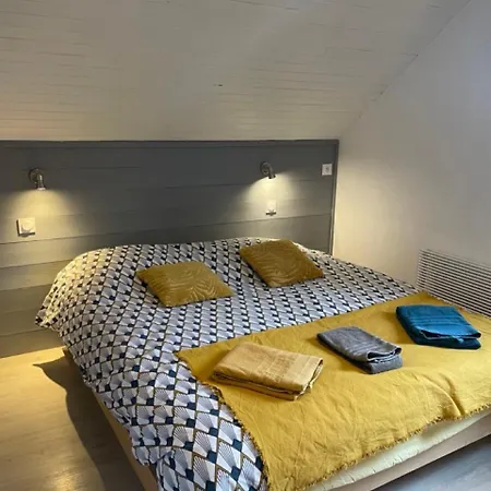 Maison L'aiguille - 2 Appartements, 5 Et Table D'hotes Au Pied De La Montagne A La Station De Apartamento